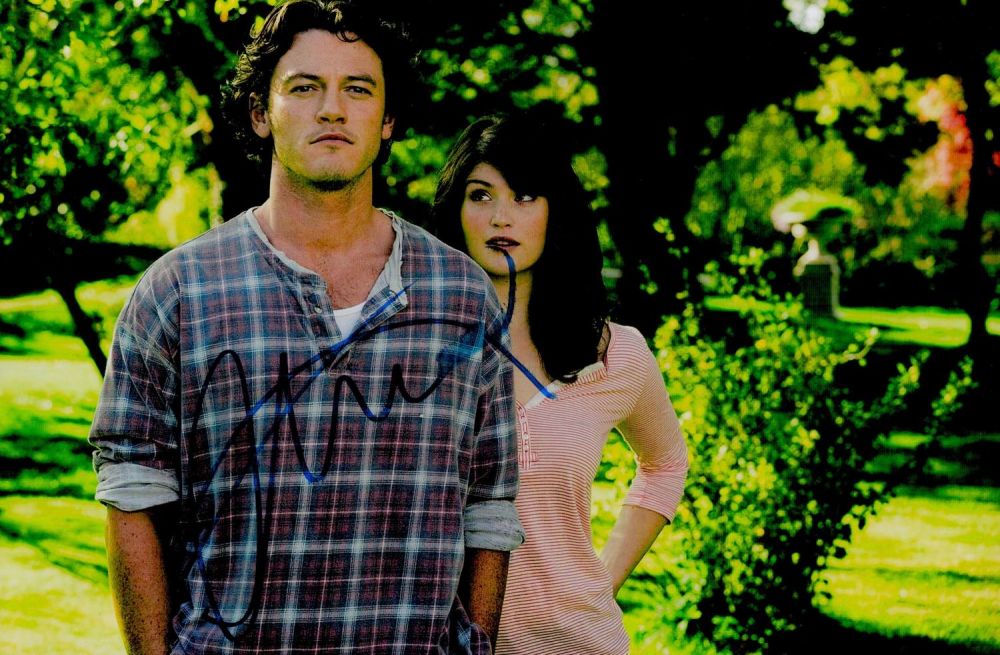 Lot 199: Welsh Actor Luke Evans Signed 12x8 inch Colour...