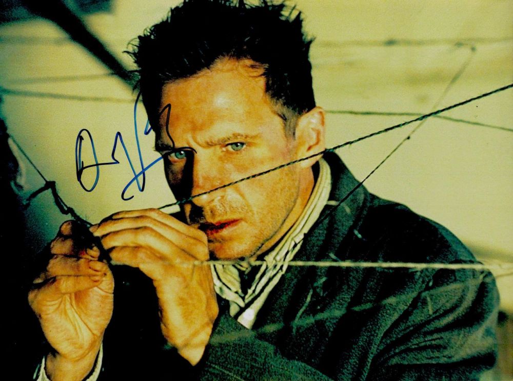 Lot 267: Ranulph Fiennes Signed 12x8 inch colour Photo. Signed...