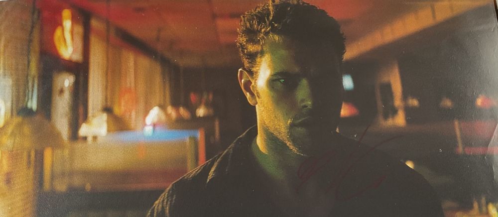 Lot 287: Kellan Lutz signed 12x8 inch Colour Photo. Signed...