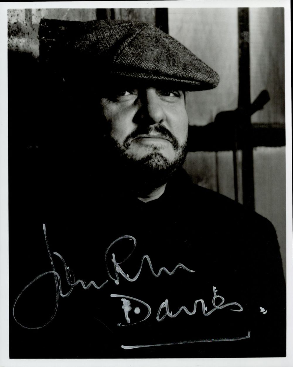 Lot 298: John Rhys Davies (Indiana Jones) Signed 10x8 inch...