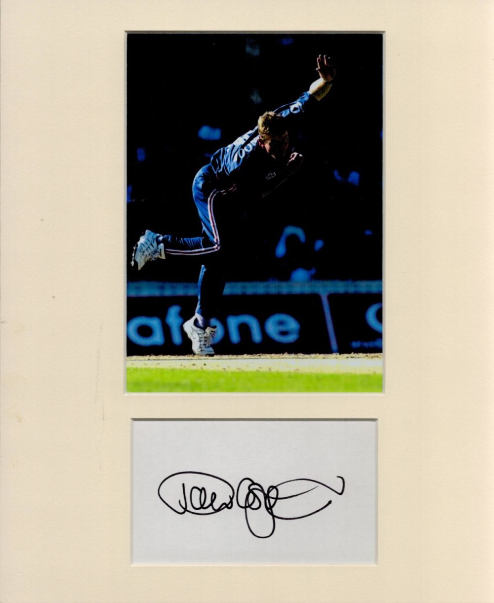 Lot 618: Paul Collingwood 10x12 overall size mounted signature piece....