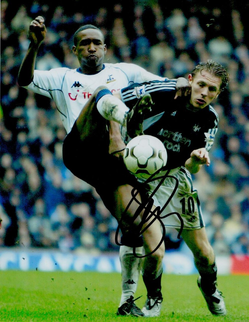 Lot 660: Craig Bellamy Signed 10x8 inch Colour Newcastle Utd...