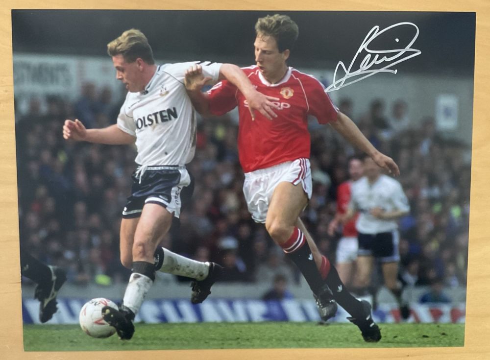 Lot 703: Manchester Utd Legend Lee Martin Signed 16 x...