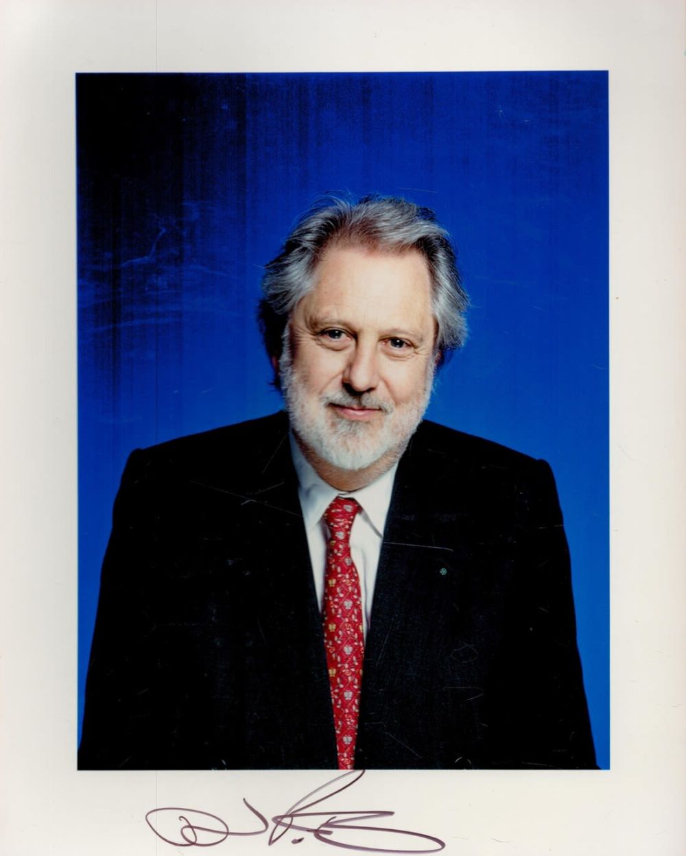 Lot 421: David Puttnam Signed 10x8 inch Colour Photo. Signed...
