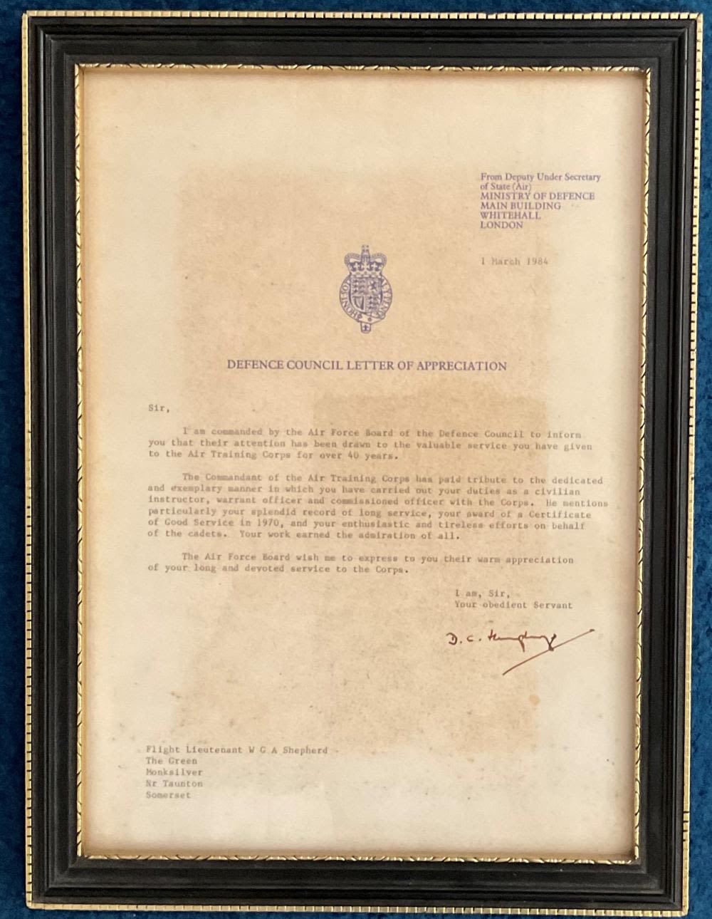 Lot 493: Flt Lt W G A Shepherd Typed letter...