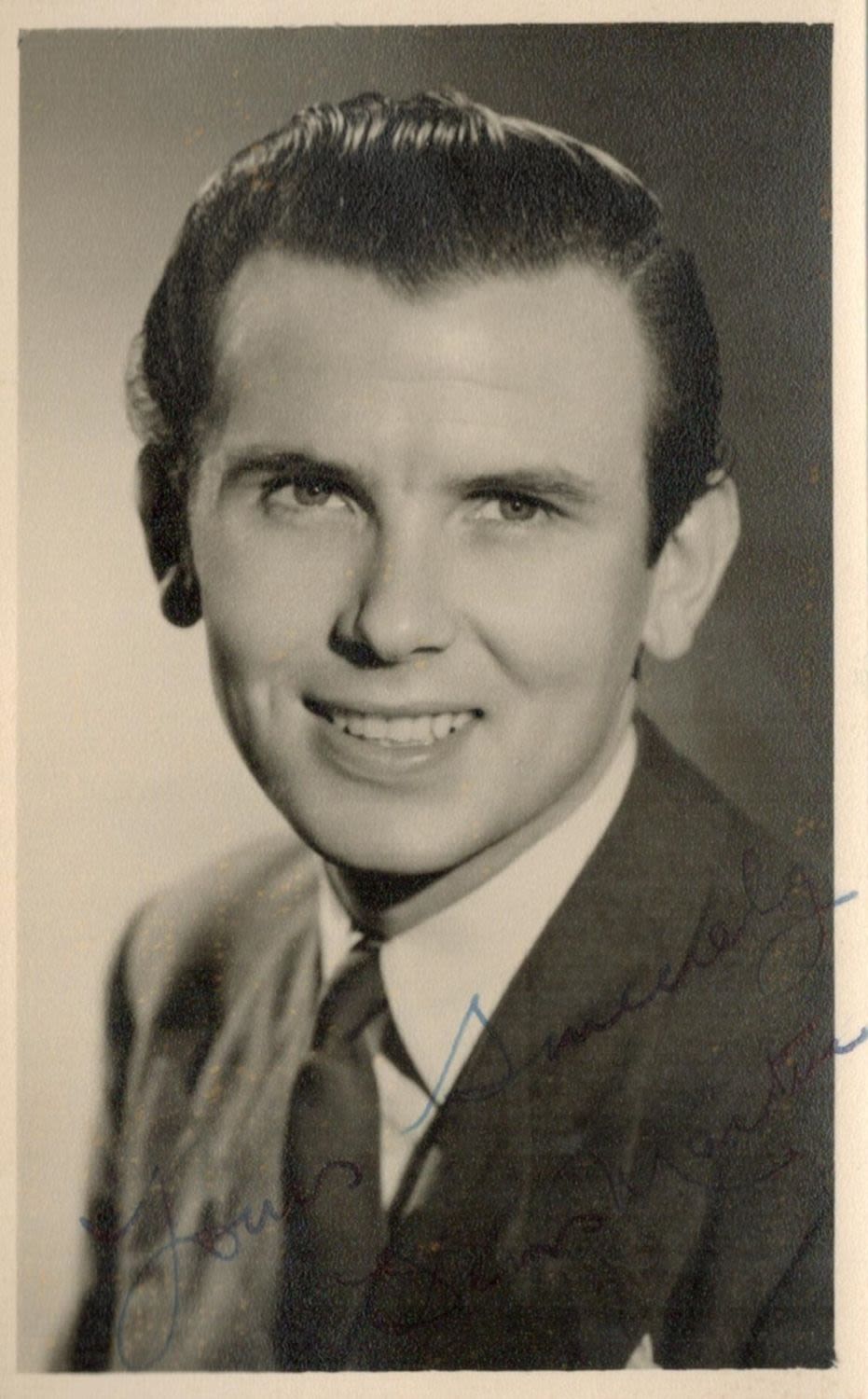 Lot 713: Denis Martin signed 6x4 vintage photo. Martin, 1920...