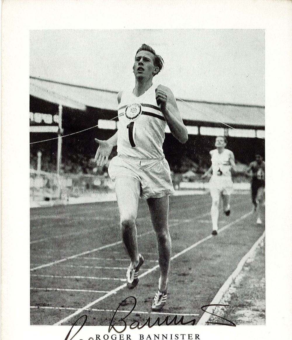 Lot 737: Athletics Roger Bannister signed 7x5 black and white...