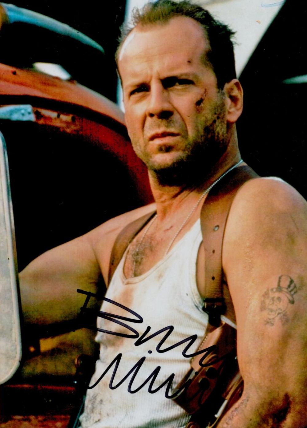 Lot 222: Bruce Willis, a signed 7x5 photo. Am American...