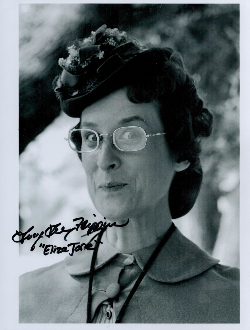 Lot 268: Lucy Lee Flippin Actress Signed Little House On...