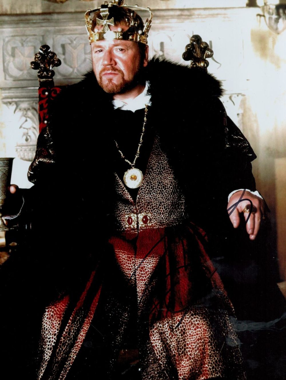 Lot 280: Ray Winstone Actor Signed And Henry Viiiand 8x10...