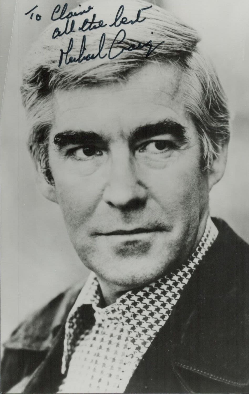 Lot 370: Michael Craig signed 6x4 black and white photo....