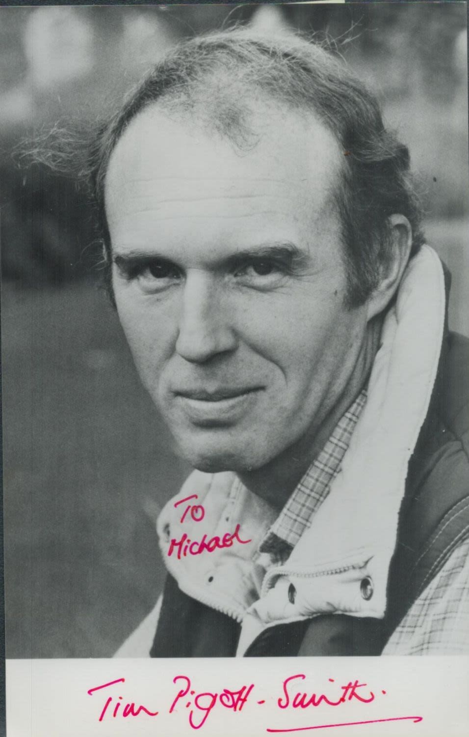 Lot 389: Tim Pigott Smith signed 6x4 black and white...