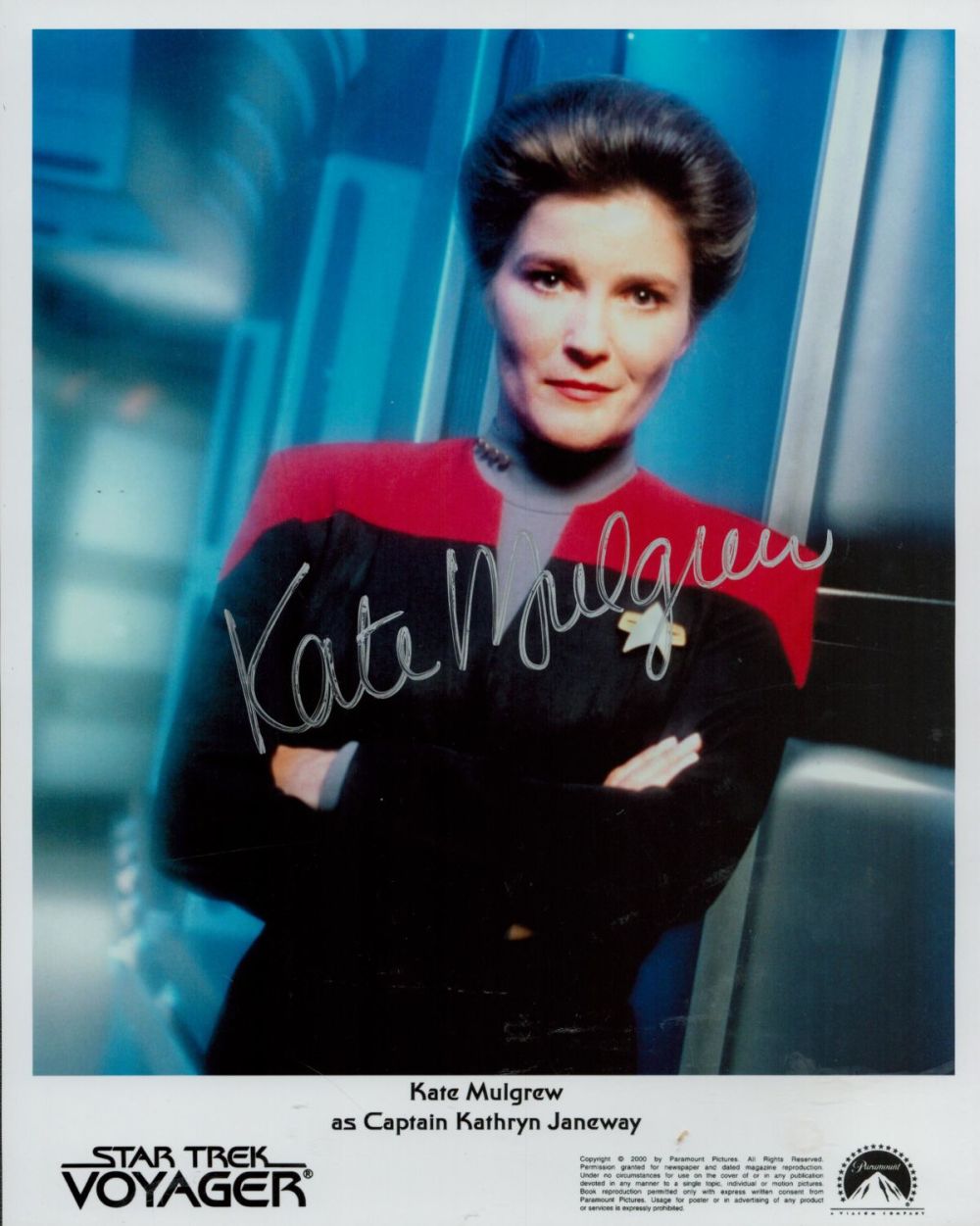 Lot 493: Kate Mulgrew signed 10x8 Star Trek colour promo...