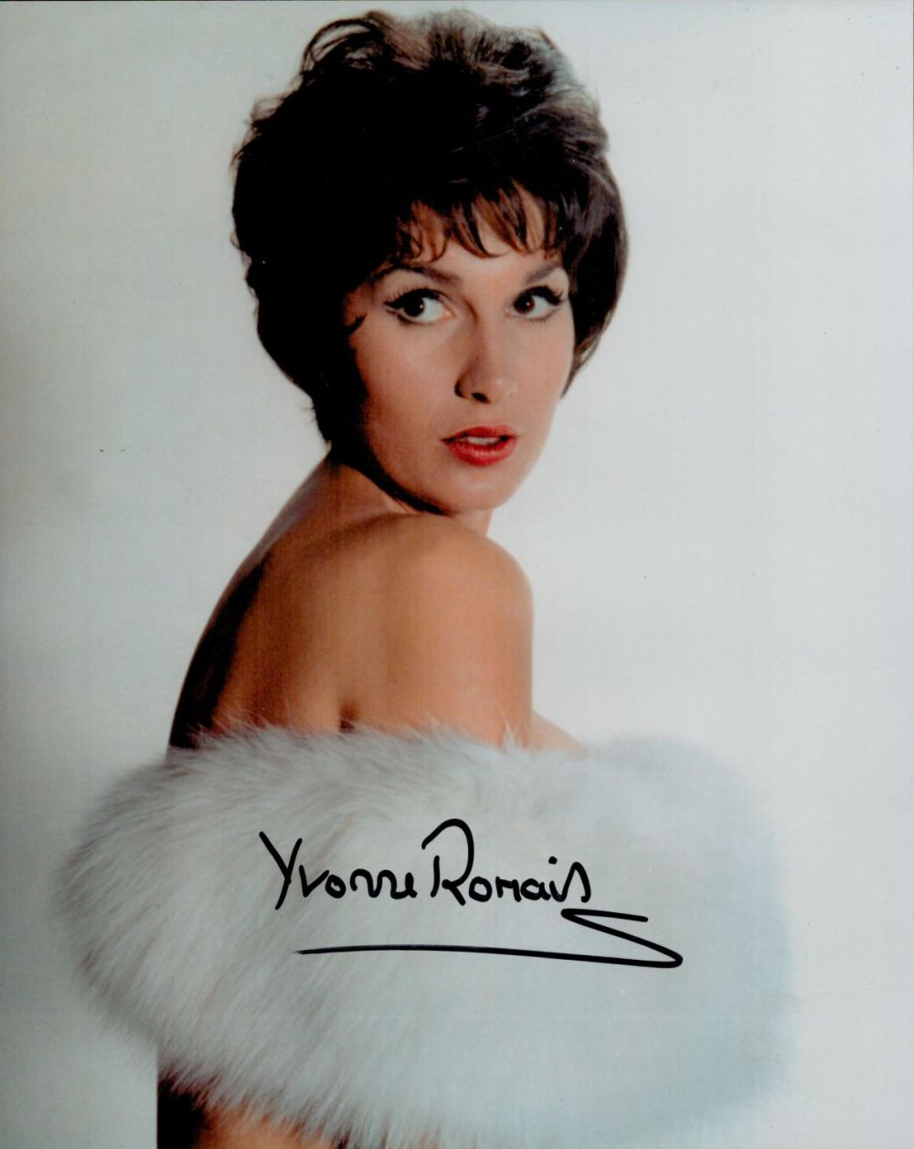 Lot 534: Yvonne Romain signed. Colour photo British Actress Approx...