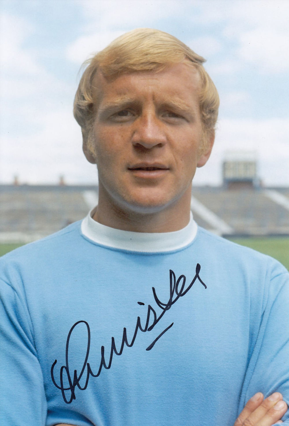 Lot 552: Autographed Francis Lee 12 X 8 Photo: Col,...