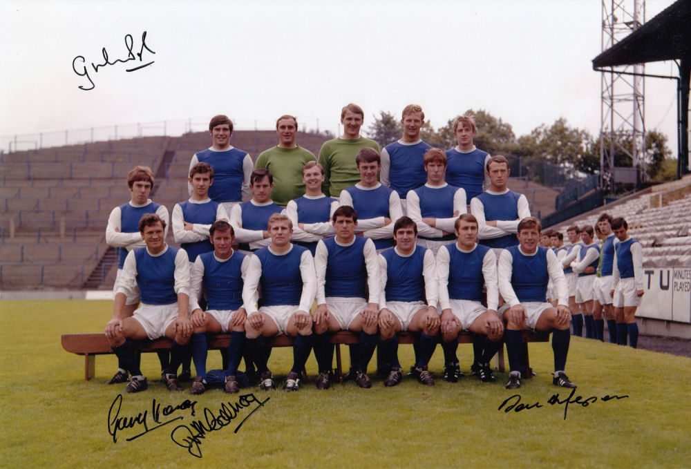 Lot 568: Autographed Sheffield Wednesday 12 X 8 Photo: Col,...