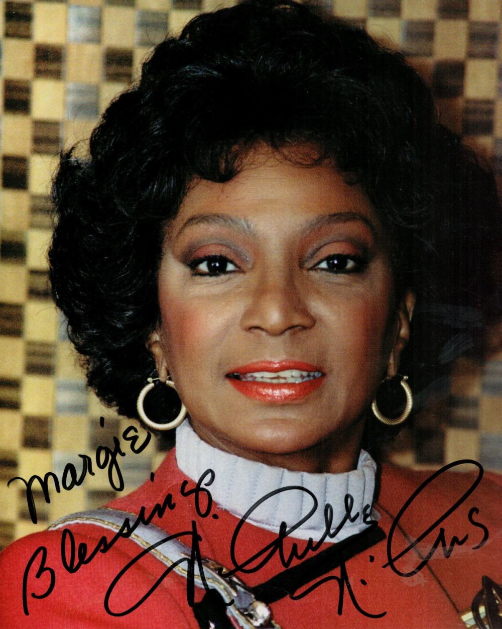 Lot 254: Nichelle Nichols Signed Colour Photo Nyota Uhura -...