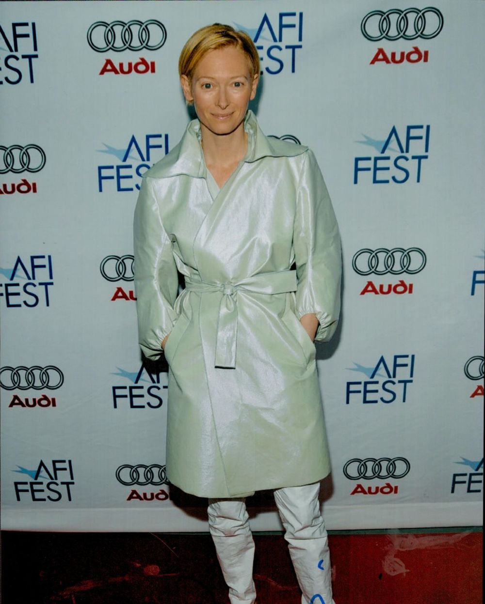 Lot 353: Tilda Swinton Signed Colour Photo Approx. size 11....