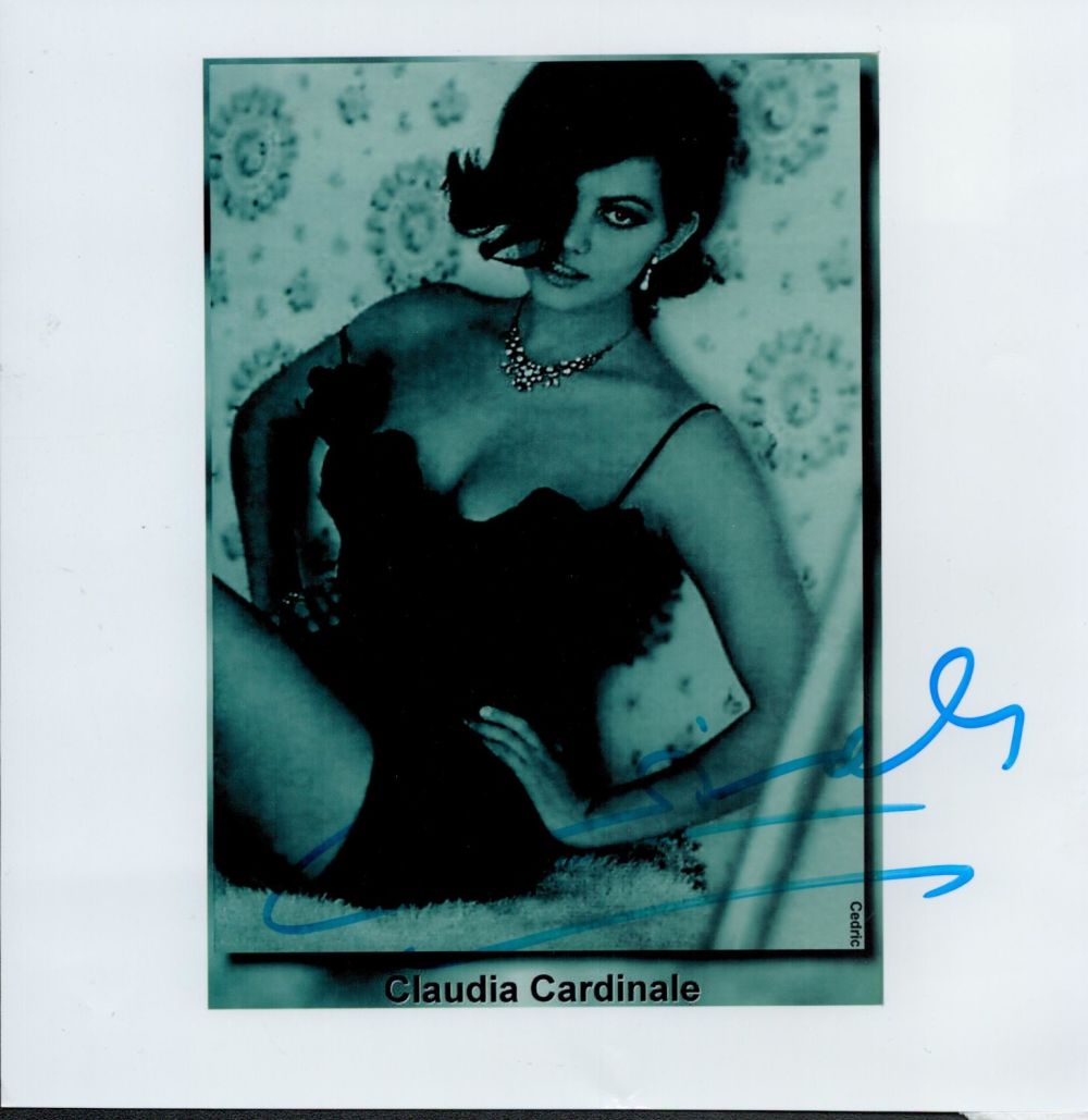 Lot 487: Claudia Cardinale signed Approx 8. 5x8. 5 black...