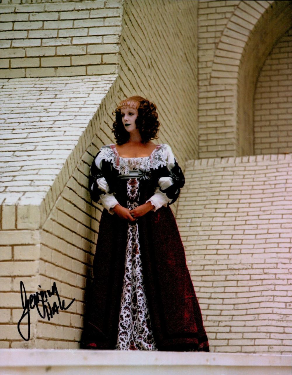 Lot 488: Georgina Hale signed 10x8 inch colour photo. Good...
