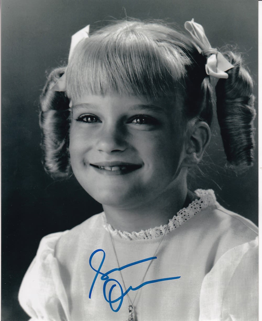 Lot 116: Susan Olsen, Brady Bunch Child Actress signed 10x8...