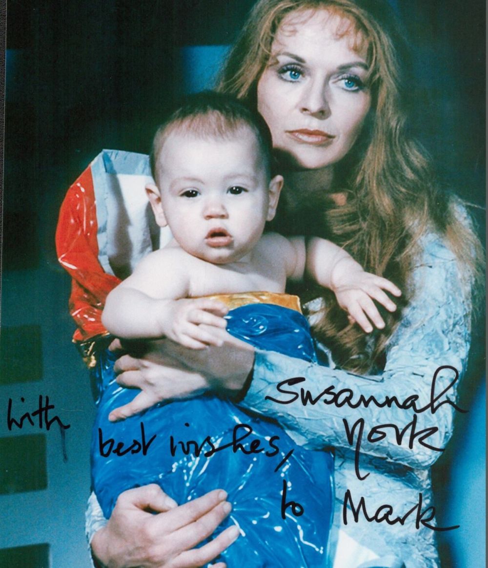 Lot 90: Susannah York Signed 8 x 6 inch colour...