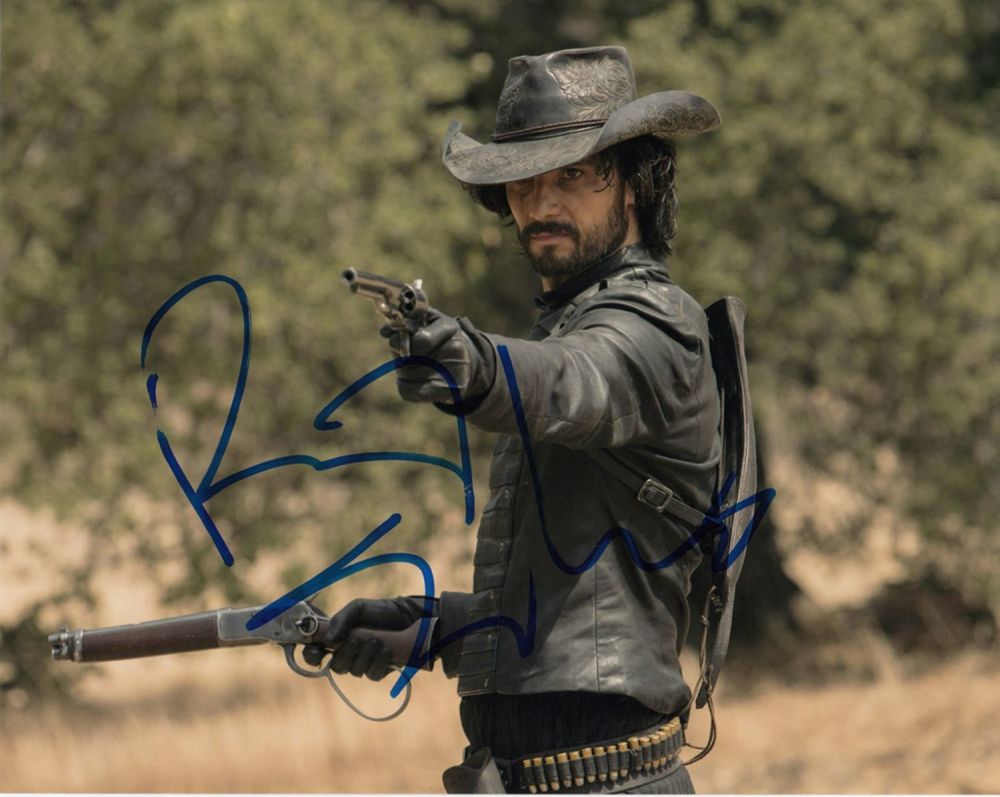 Lot 104: Super Sale! Westworld Rodrigo Santoro hand signed 10x8...