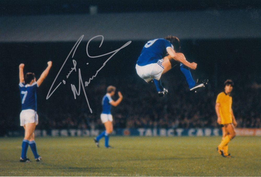 Lot 325: Autographed Paul Mariner 12 X 8 Photo: Col,...