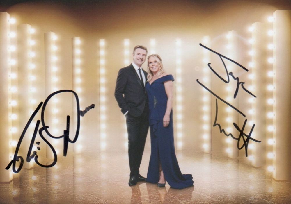 Lot 414: Torvill and Dean. 7x5 picture of the sporting...