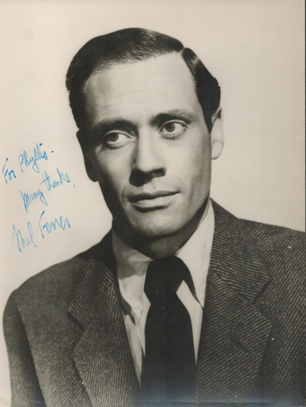 Lot 433: American Actor Mel Ferrer Signed 9 x 7...
