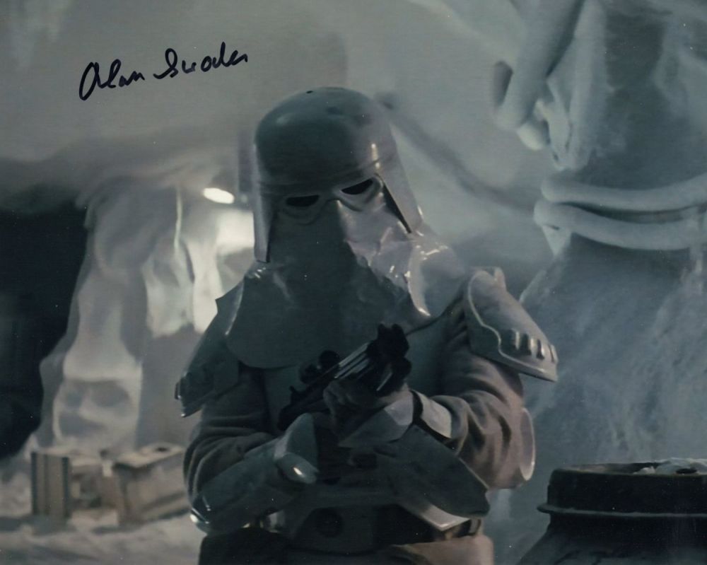 Lot 531: Star Wars The Empire Strikes Back 8x10 photo...