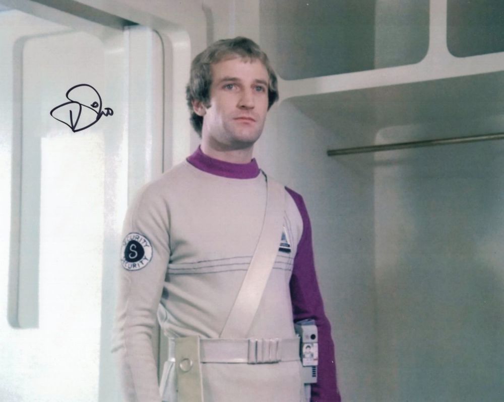 Lot 553: Space 1999 TV sci-fi series 8x10 scene photo...