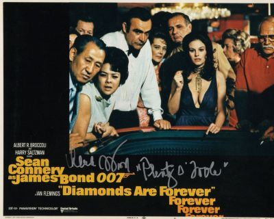 007 James Bond girl Lana Wood, stunning photo signed by Lana Wood from Diamonds are Forever.