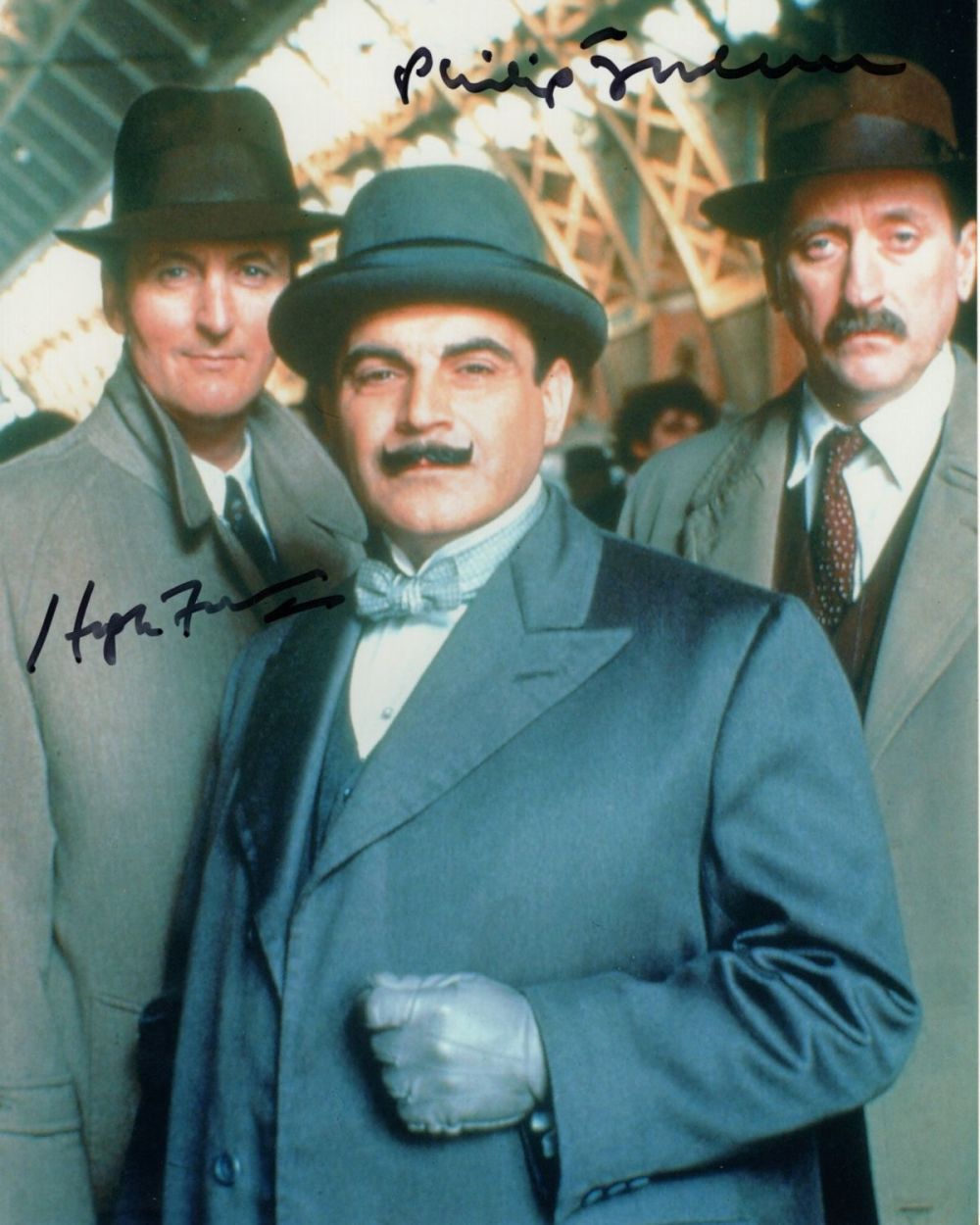 Lot 668: Poirot 8x10 photo multi signed by Hugh Fraser...