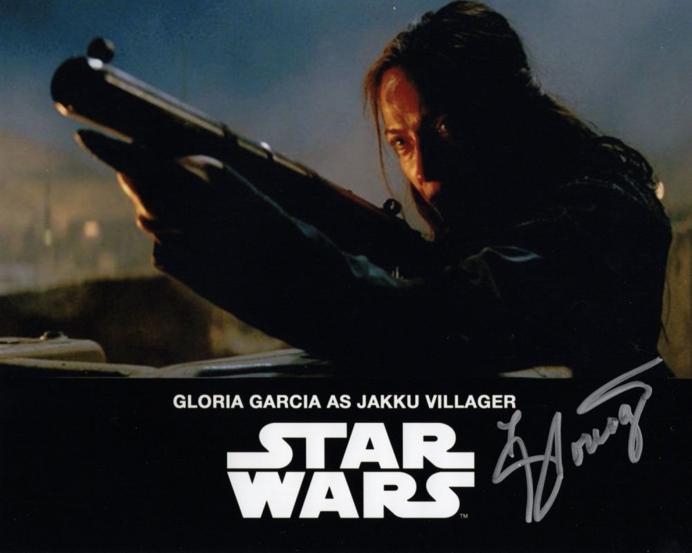 Lot 717: Star Wars 8x10 movie scene photo signed by...