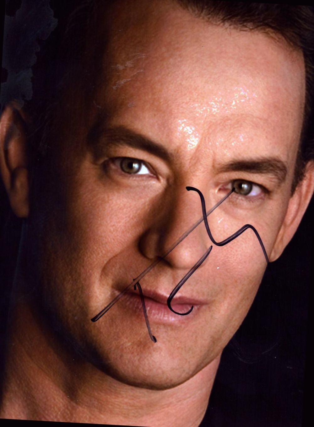 Lot 107: Tom Hanks signed 10x8 colour photo. Thomas Jeffrey...