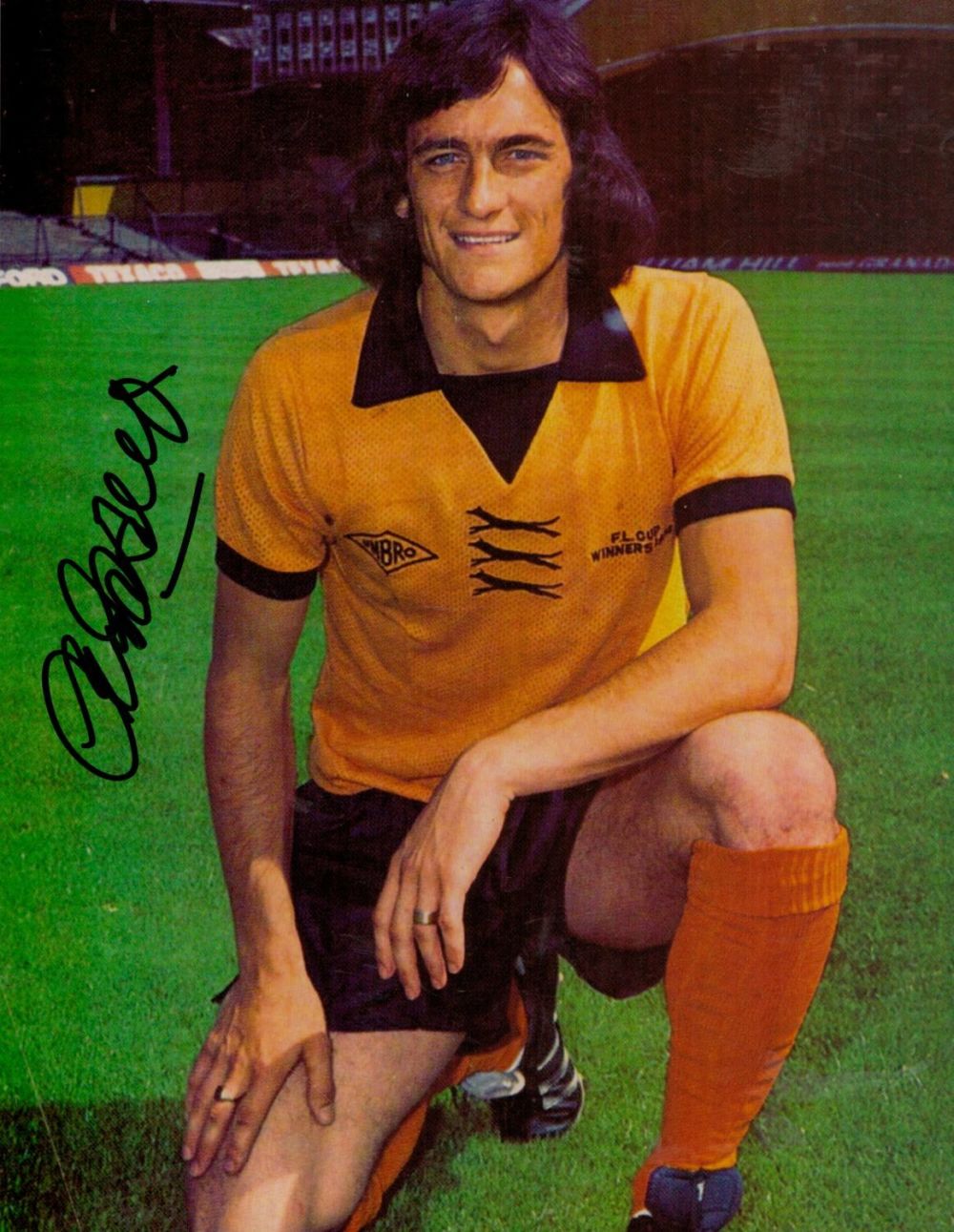 Lot 211: Kenny Hibbitt signed 10x8 colour photo. Hibbitt (born...