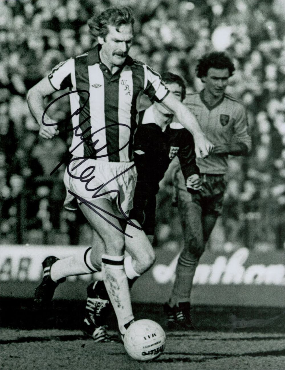 Lot 225: Ally Robertson signed 10x8 black and white photo....