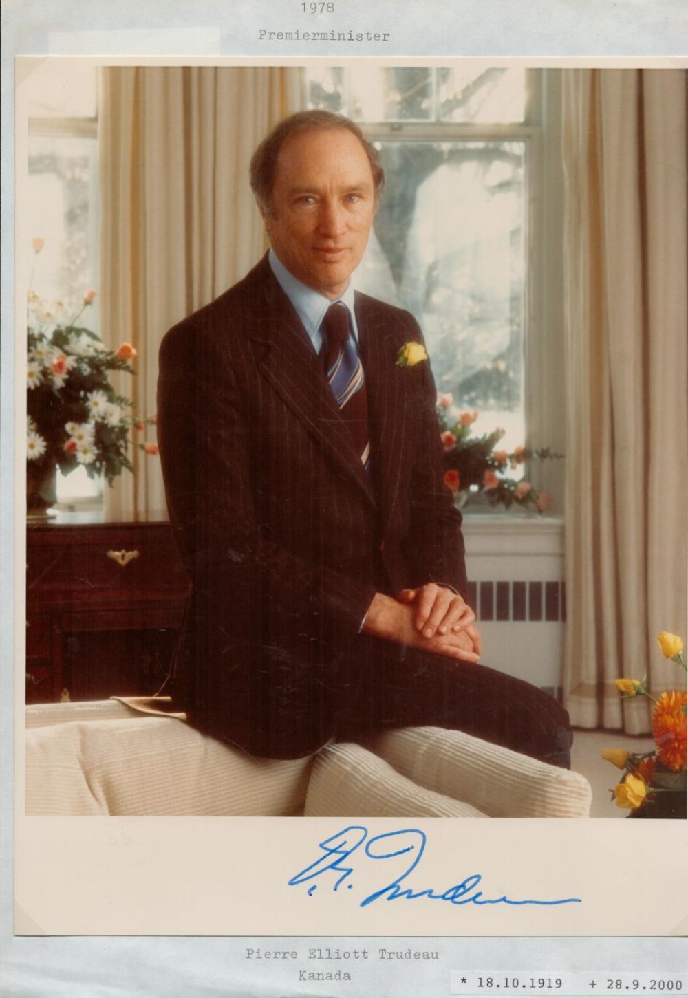 Lot 246: Pierre Elliott Trudeau signed 10x8 colour photo. Trudeau...