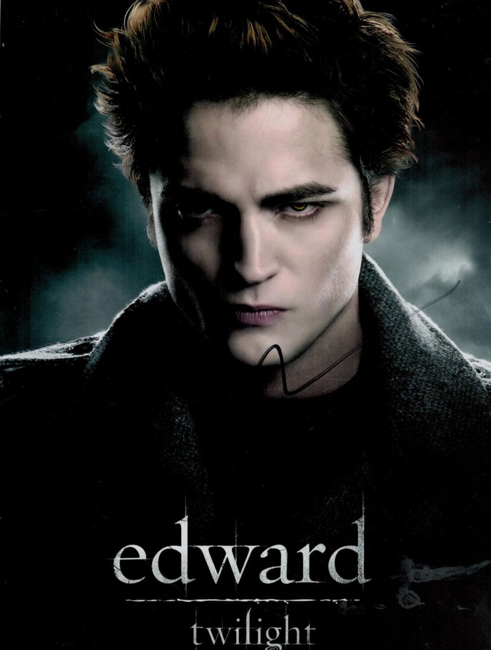 Lot 401: Robert Pattinson signed 10x8IN Twilight colour promo photo....