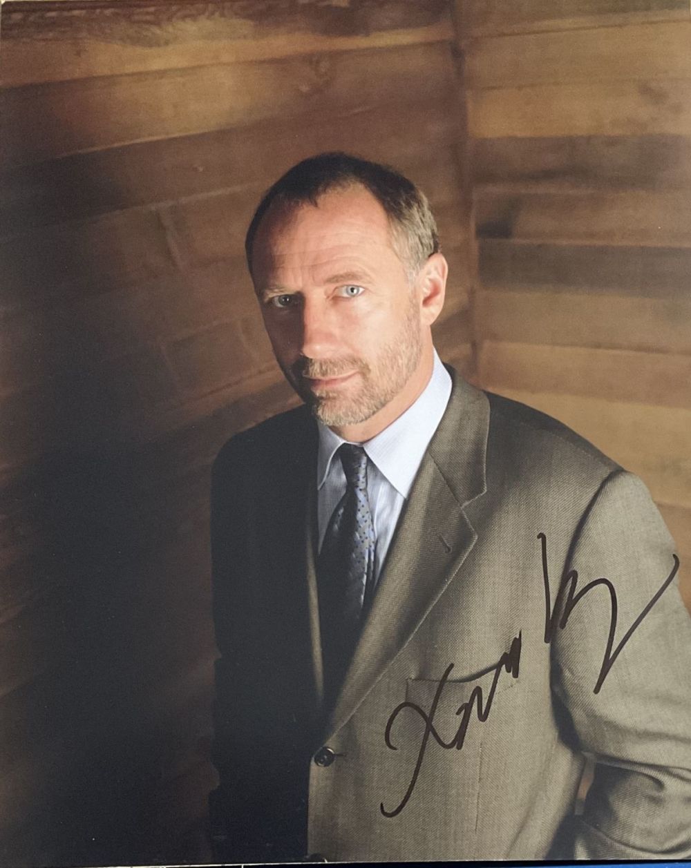 Lot 442: Xander Berkeley Signed Colour Photo Approx Size 8...