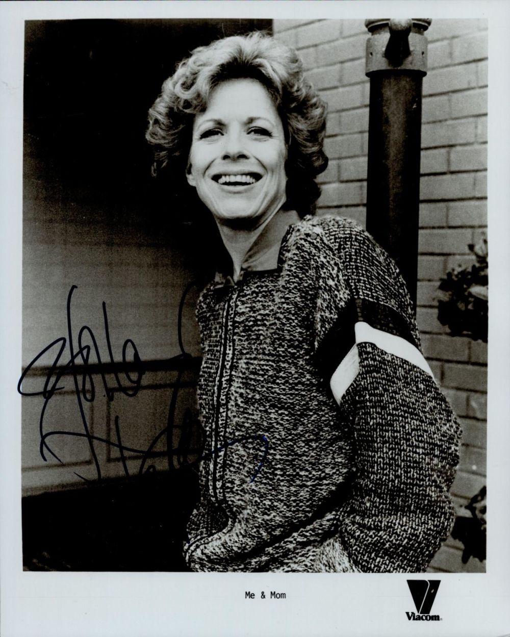 Lot 448: Holland Taylor Signed Black and White Photo Approx...