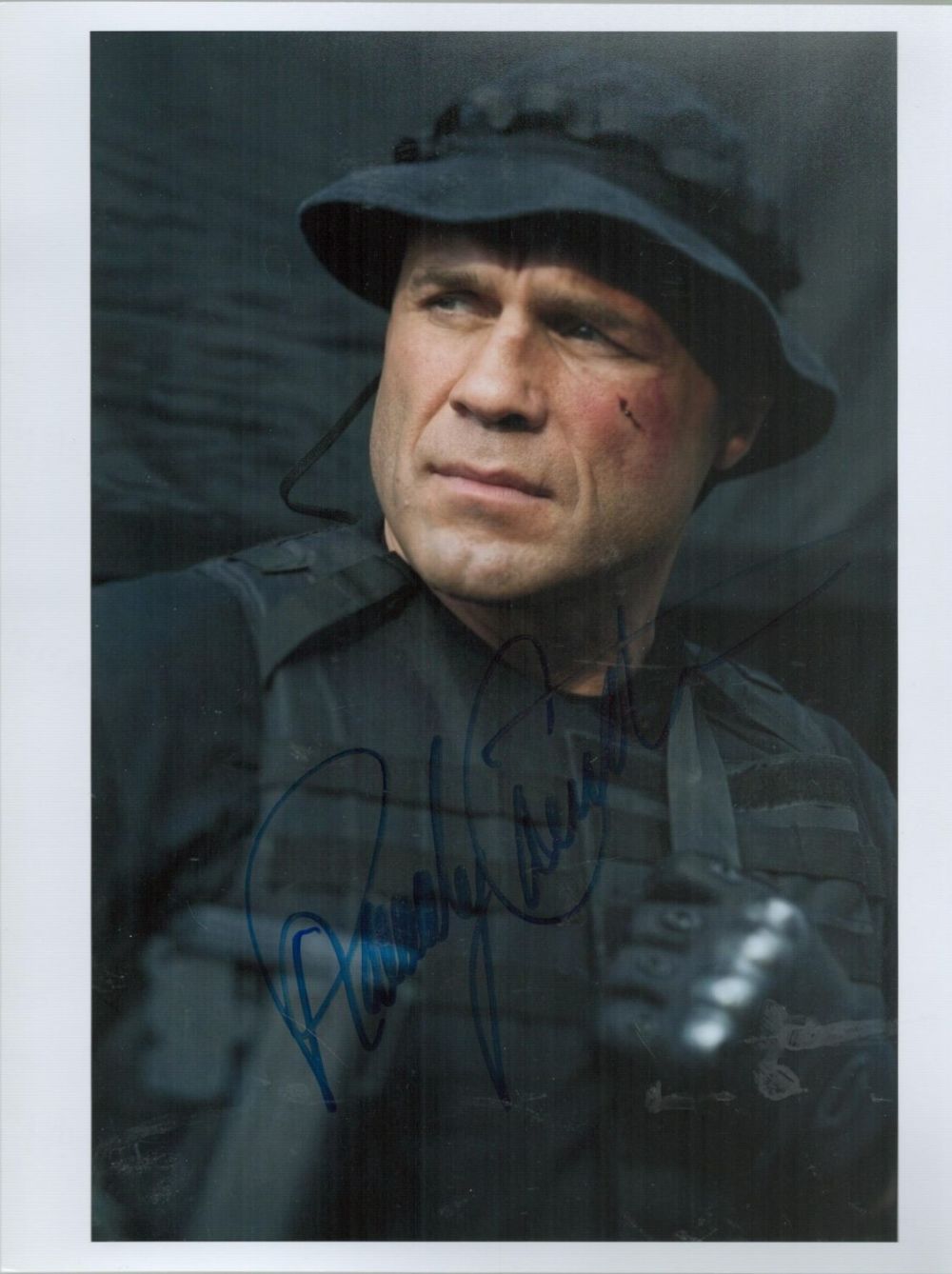 Lot 500: Randy Couture Signed Colour Photo Approx Size 8...