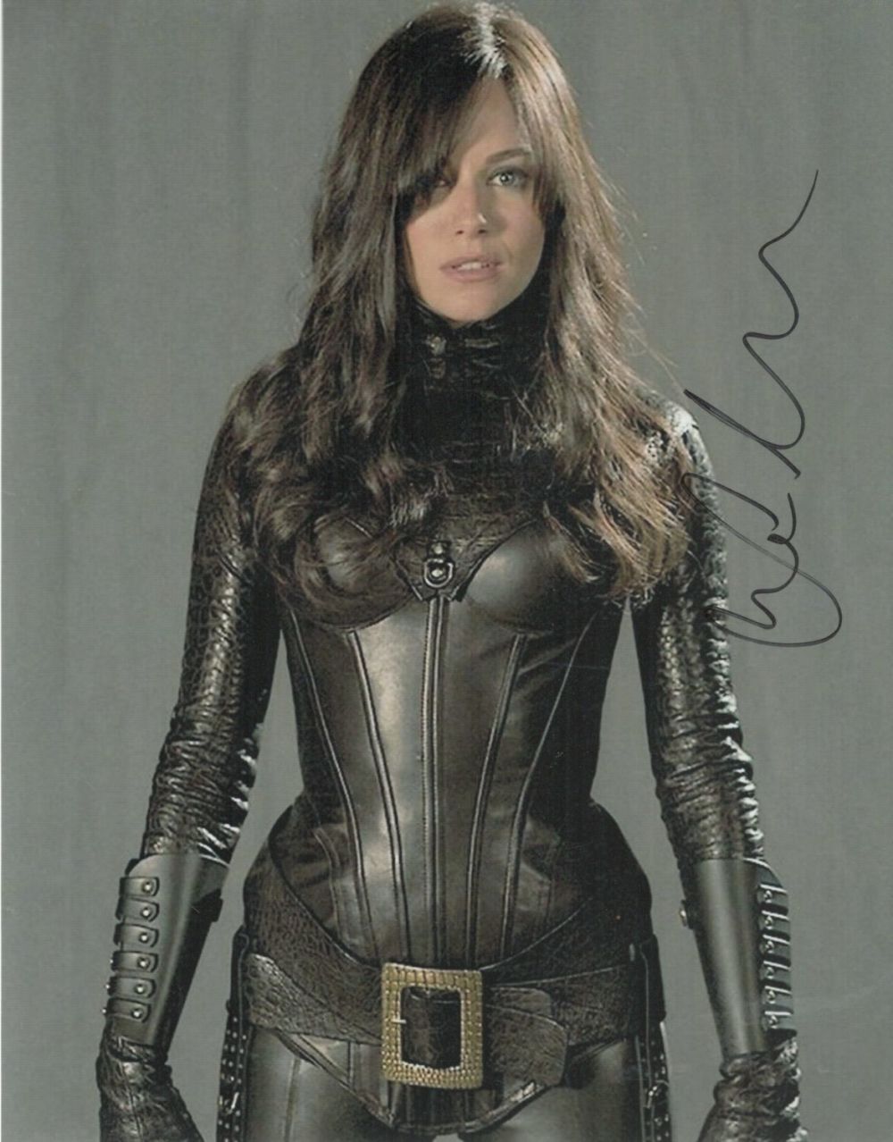 Lot 502: Sienna Miller Signed Colour Photo British American Actress...