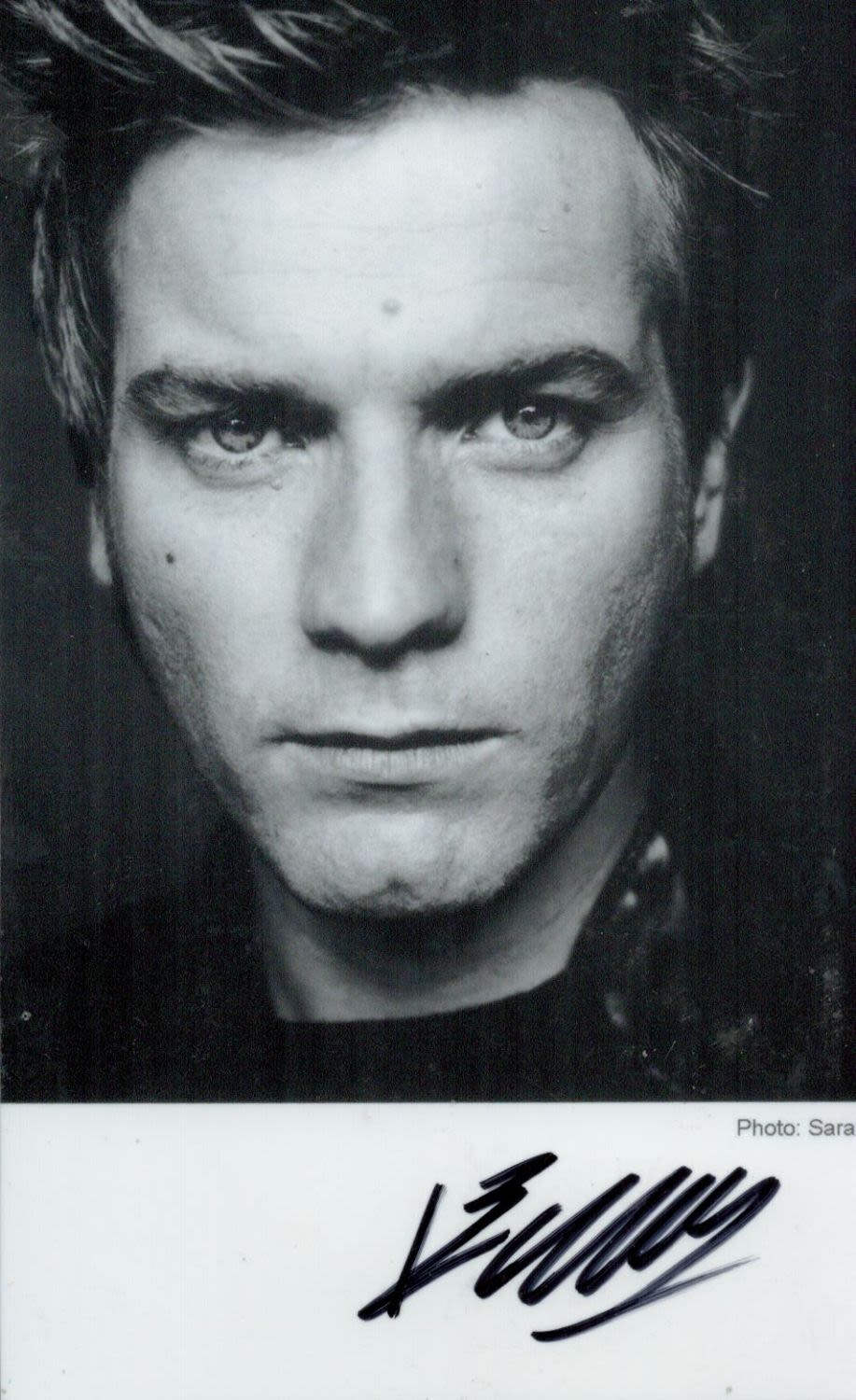 Lot 652: Ewan Mcgregor signed 5x3 inch black and white...