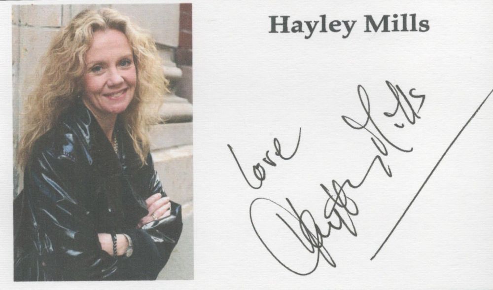 Lot 657: Hayley Mills signed 5x3IN card. Good condition. All...