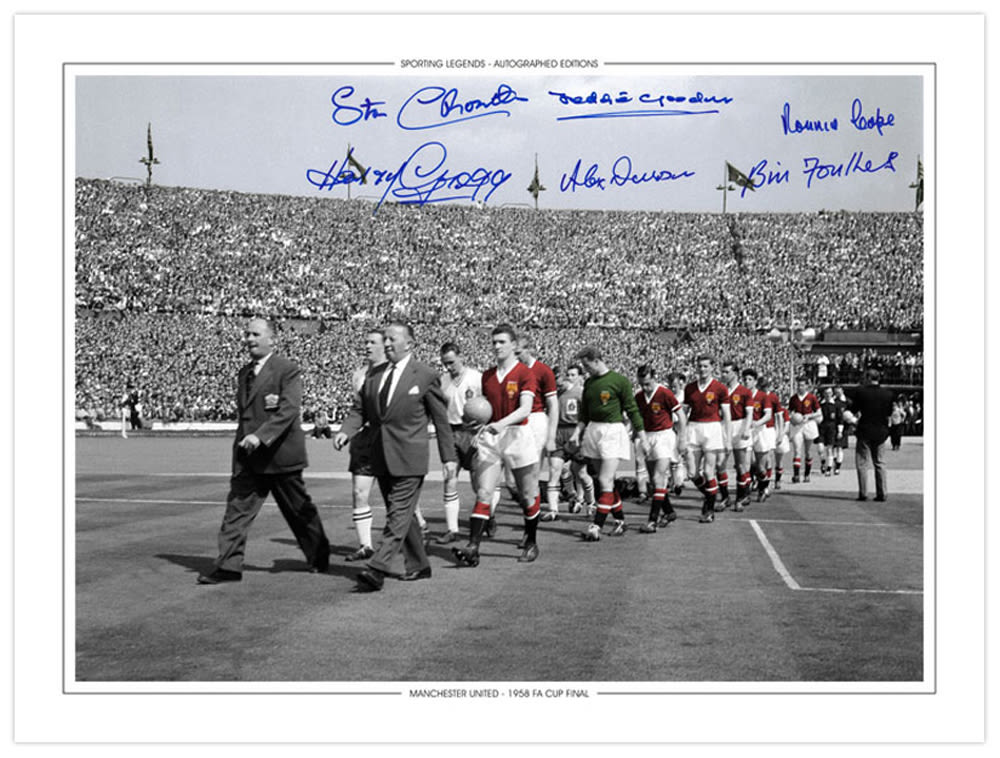Lot 176: Autographed MAN UNITED 1977 16 x 12 Photo-Edition...