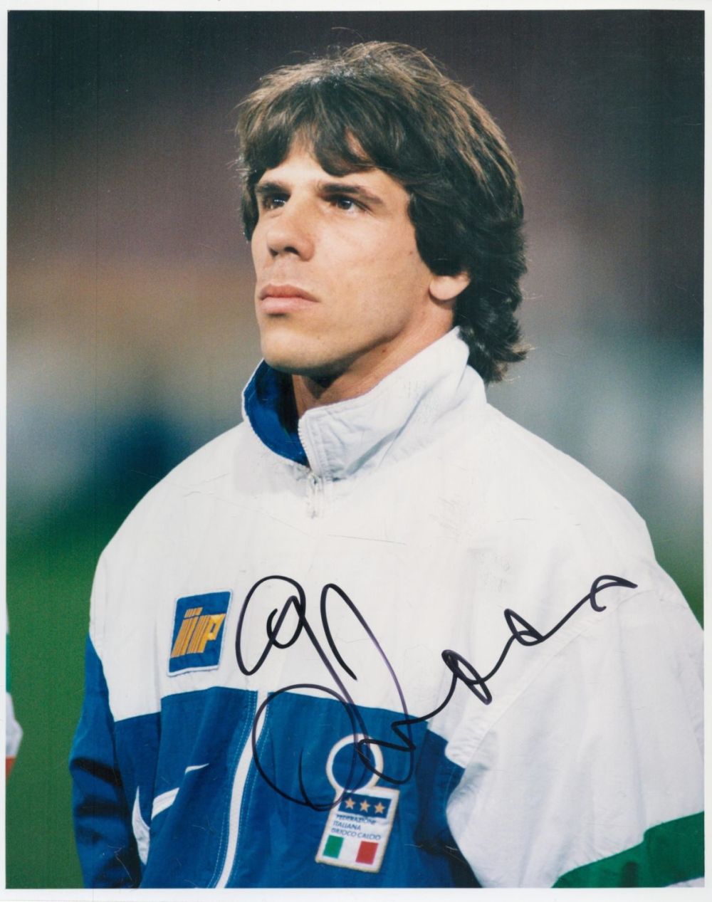 Lot 563: Gianfranco Zola Signed 1997 Italy 8x10 Press Photo....