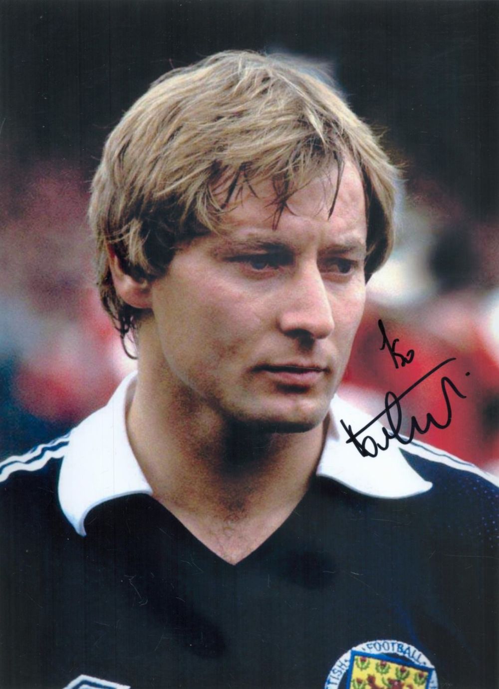 Lot 564: Asa Hartford Signed Scotland 8x12 Photo. All autographs...