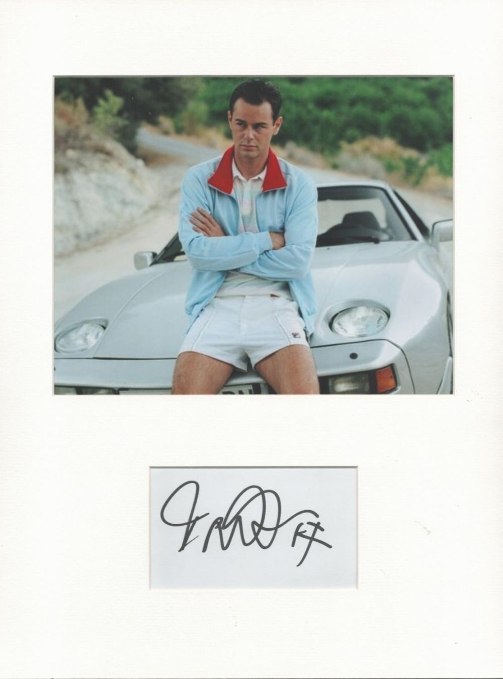 Lot 533: Danny Dyer signature piece autograph presentation. Mounted with unsigned photo to approx. 16 x 12